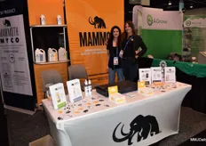 Natalie Ward and Josey Heston showcasing Mammoth's solutions that naturally help maximize your crop's productivity